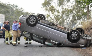 Illustration for article titled And this, son, is why you don't run red lights...
